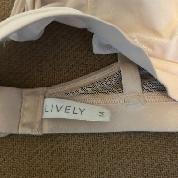 Set of 5 Lively Bras Size 32B/Medium - Picture 2 of 6